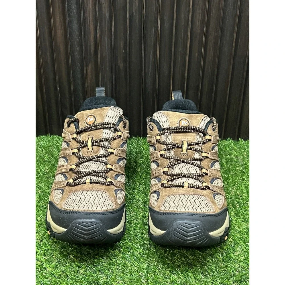 Size 9.5 - Merrell Men's Moab 3 Low Vent Hiking Shoes Brown/Black J135617